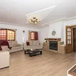 Villa Magali By Algarve Holidays Gale (Albufeira)